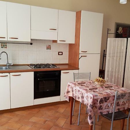 La Piccola Toscana 2 Apartment Peccioli ภายนอก รูปภาพ