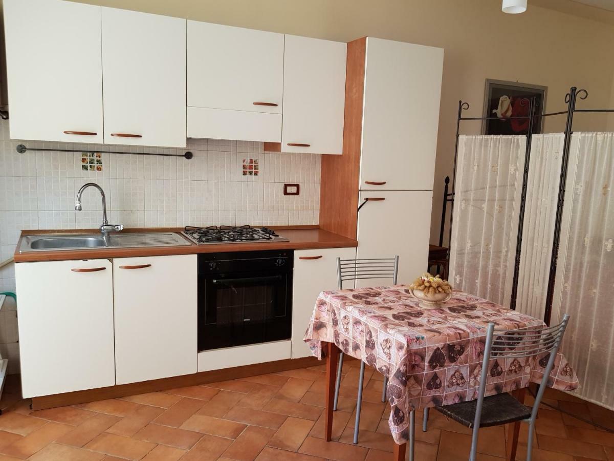 La Piccola Toscana 2 Apartment Peccioli ภายนอก รูปภาพ